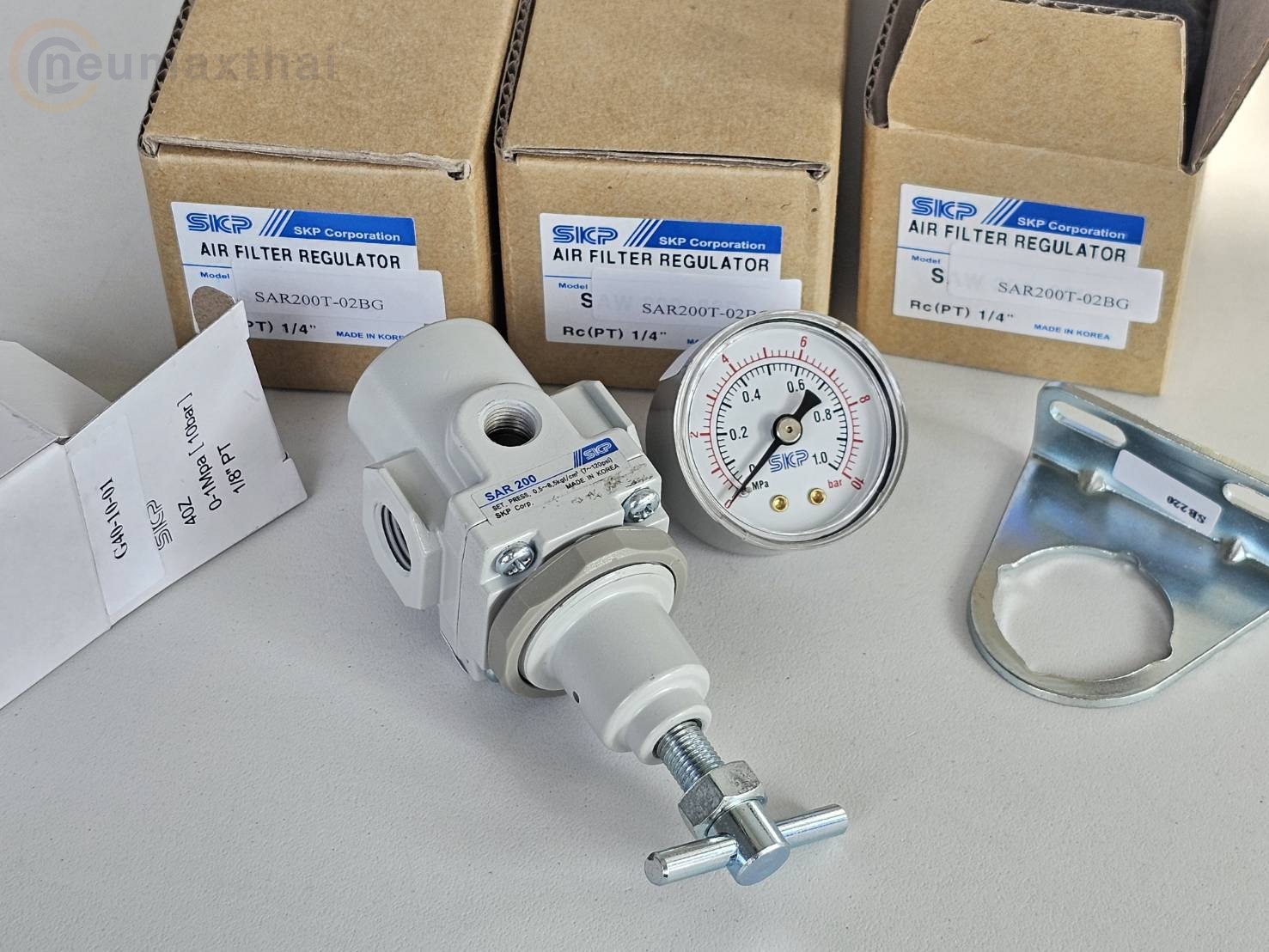 SAR200T-02BG T-TYPE Regulator 1/4"