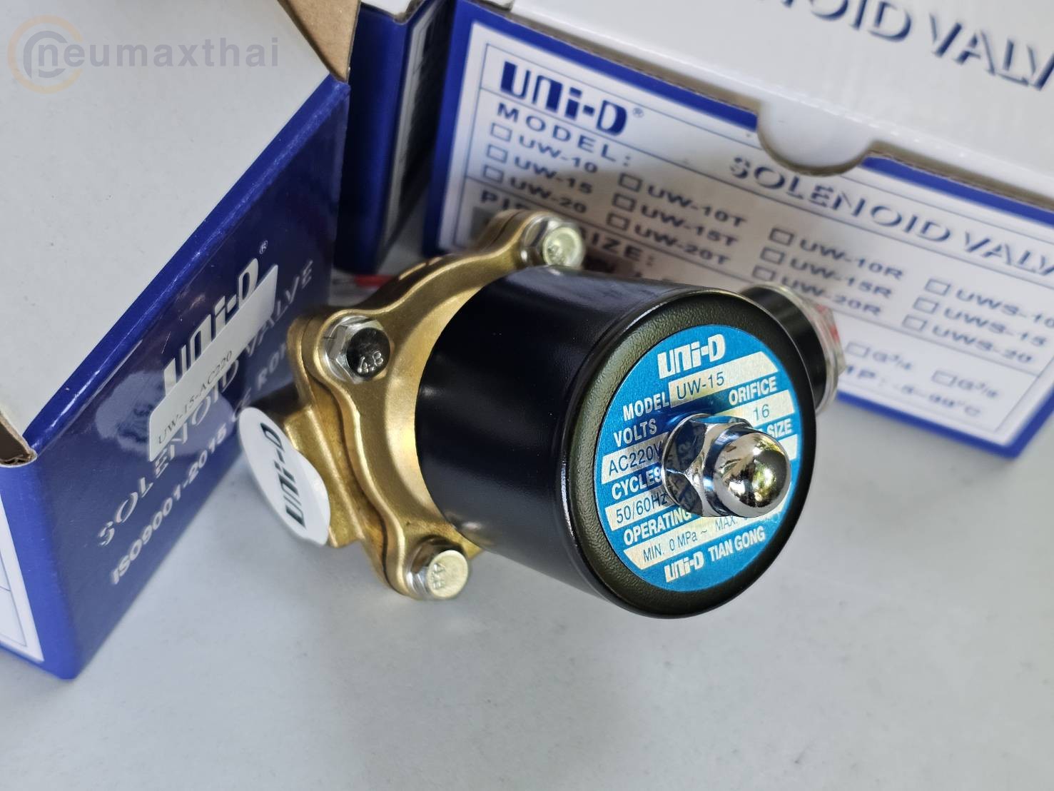 UW-15-AC220