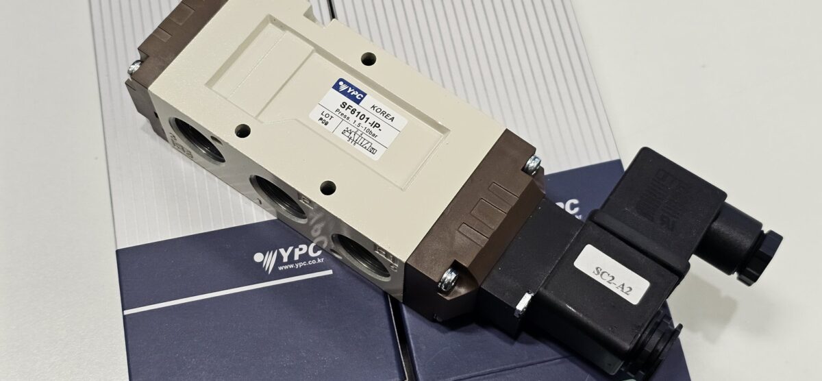 ส่ง SF6101-IP-SC2-CN2-A2 5/2 SOLENOID VALVE 1/2″ , AC220 , “YPC”