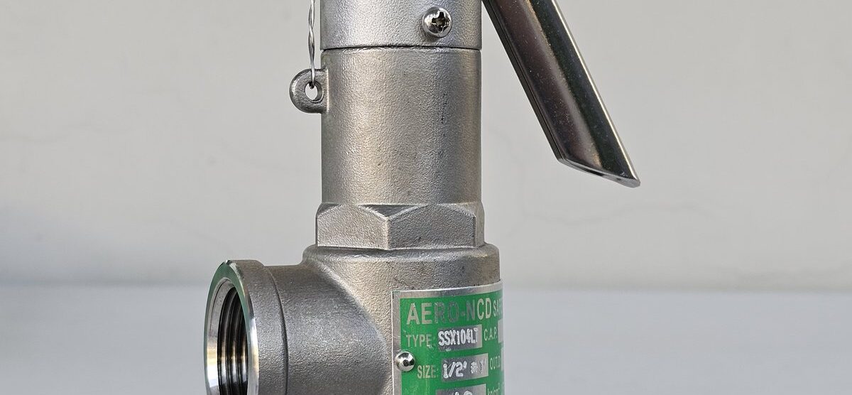 ส่ง SSX104-LT-40  SS SAFETY VALVE 1/2″ ,40Kgf/cm2 มีด้าม “AERO-NCD”