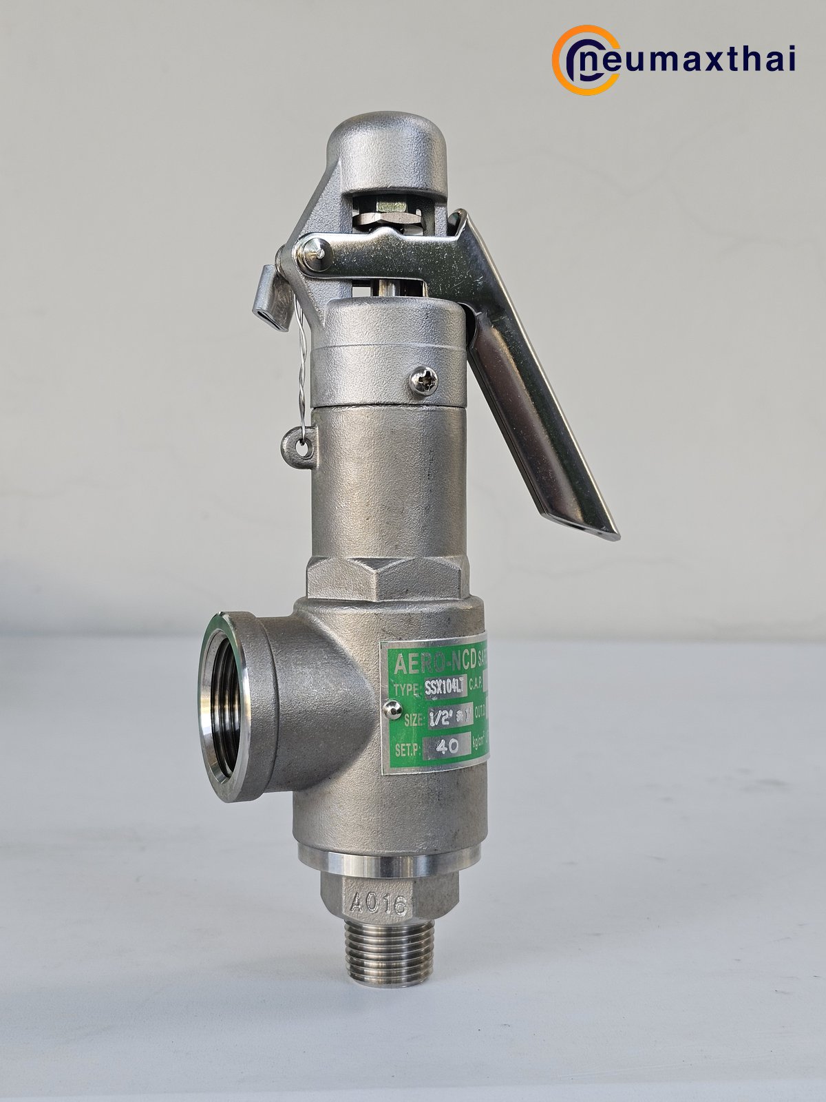 SSX104-LT-40  SS SAFETY VALVE 1/2″ ,40Kgf/cm2 มีด้าม “AERO-NCD”