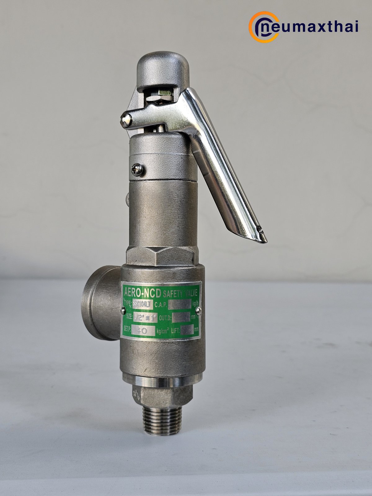 SSX104-LT-40  SS SAFETY VALVE 1/2″ ,40Kgf/cm2 มีด้าม “AERO-NCD”