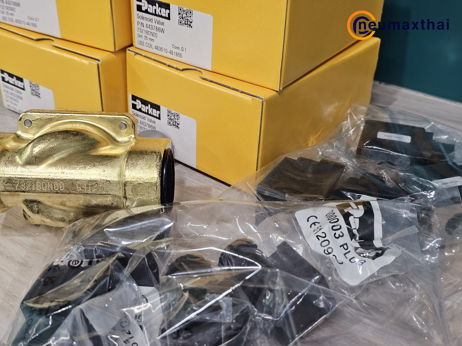 P-VE7321BDN00-5 2/2 SOLENOI VALVE 1″ , TYPE : NC ,DC24 “PARKER”