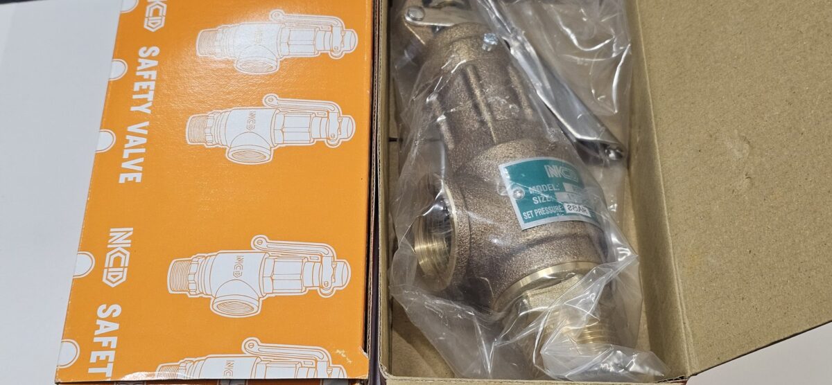 ส่ง A3WL-10-10 SAFETY RELIEF VALVE 1″ , 10Kgf/cm2 ,มีด้าม , “NCD”