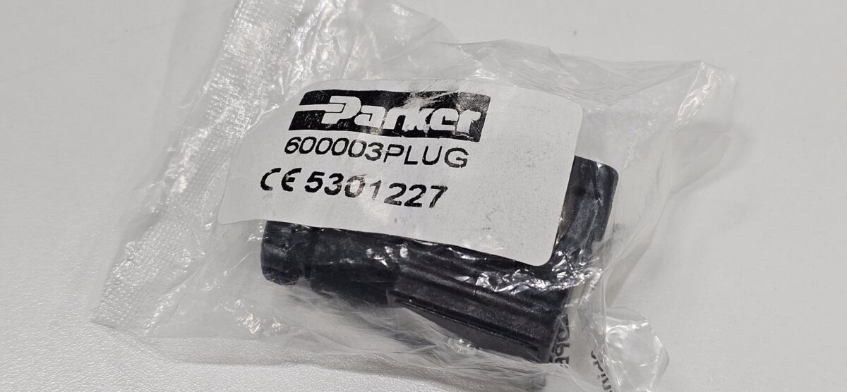 ส่ง 600003 AMP PLUG