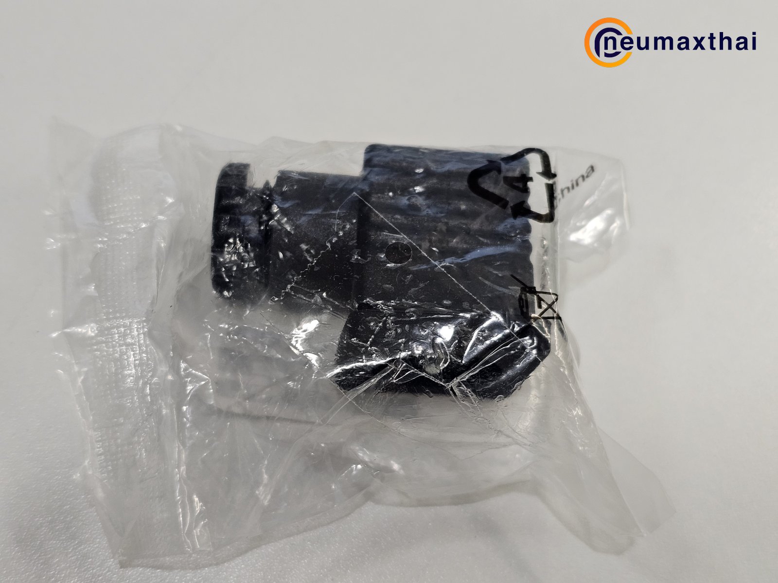 600003 AMP PLUG