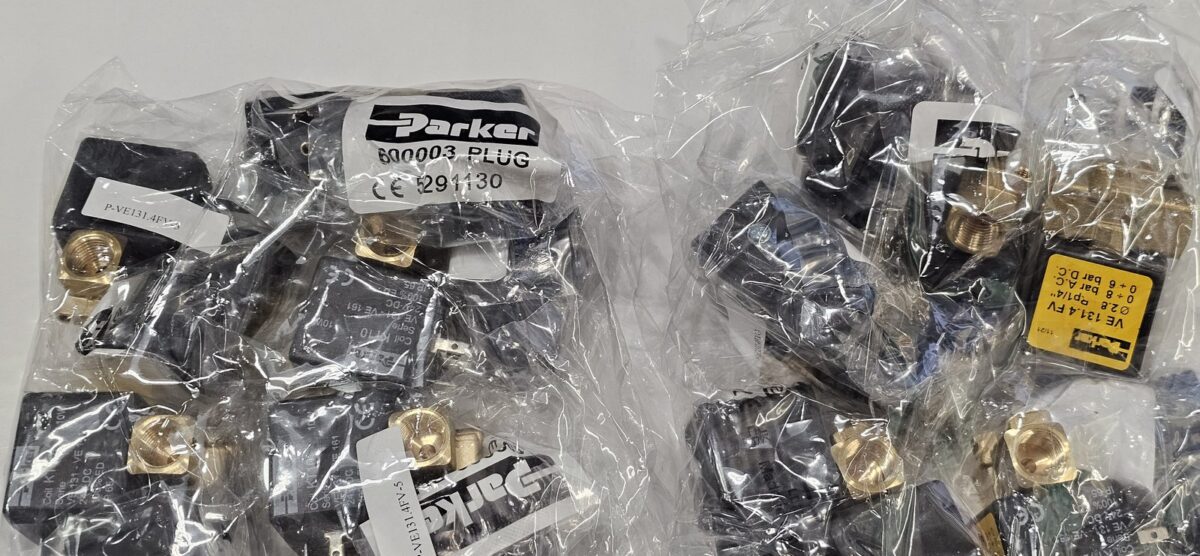 ส่ง P-VE131.4FV-5 2/2 SOLENOID VALVE 1/4″ ,24VDC “PARKER”