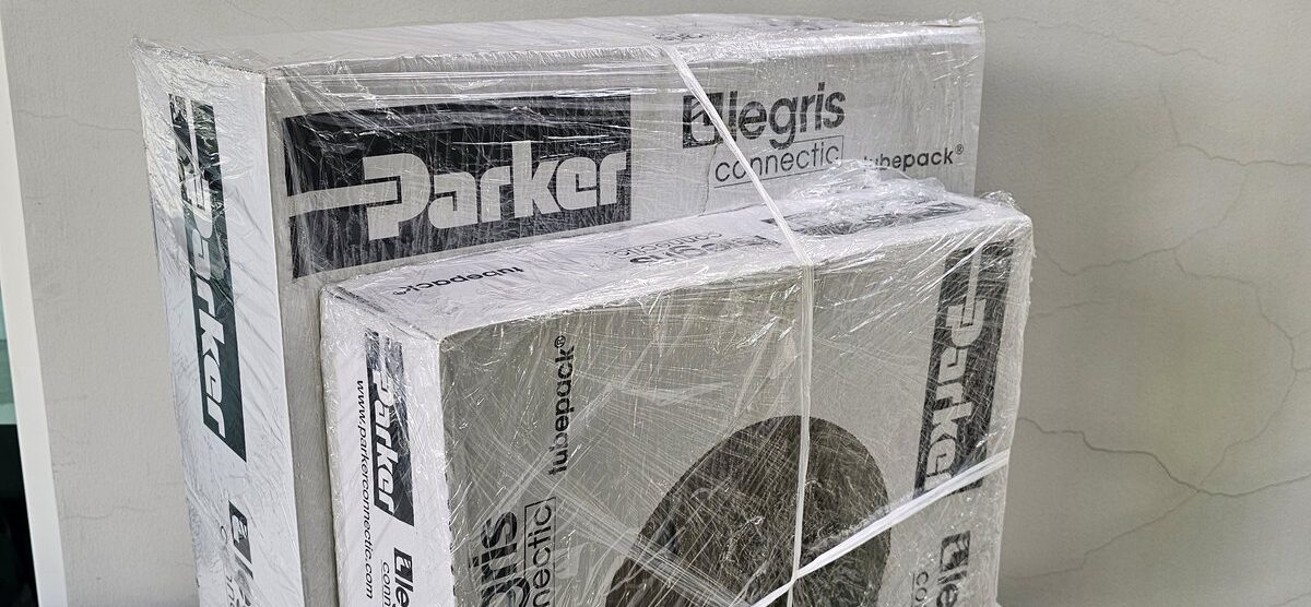 ส่ง 1100P1080W-100M (1100P10 00) PA TUBING 10X8MM, WHITE ,”LEGRIS”