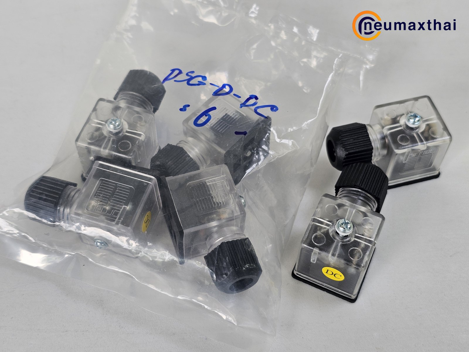 DSG-D-DC PLUG LAMP