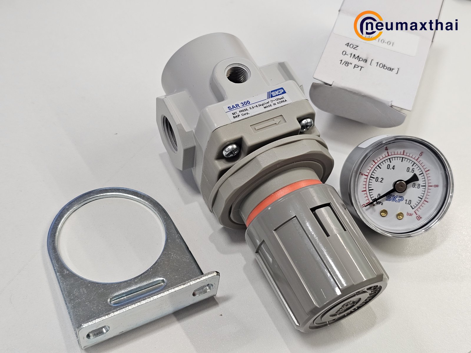SAR300-03BG AIR REGULATOR 3/8" , "SKP"