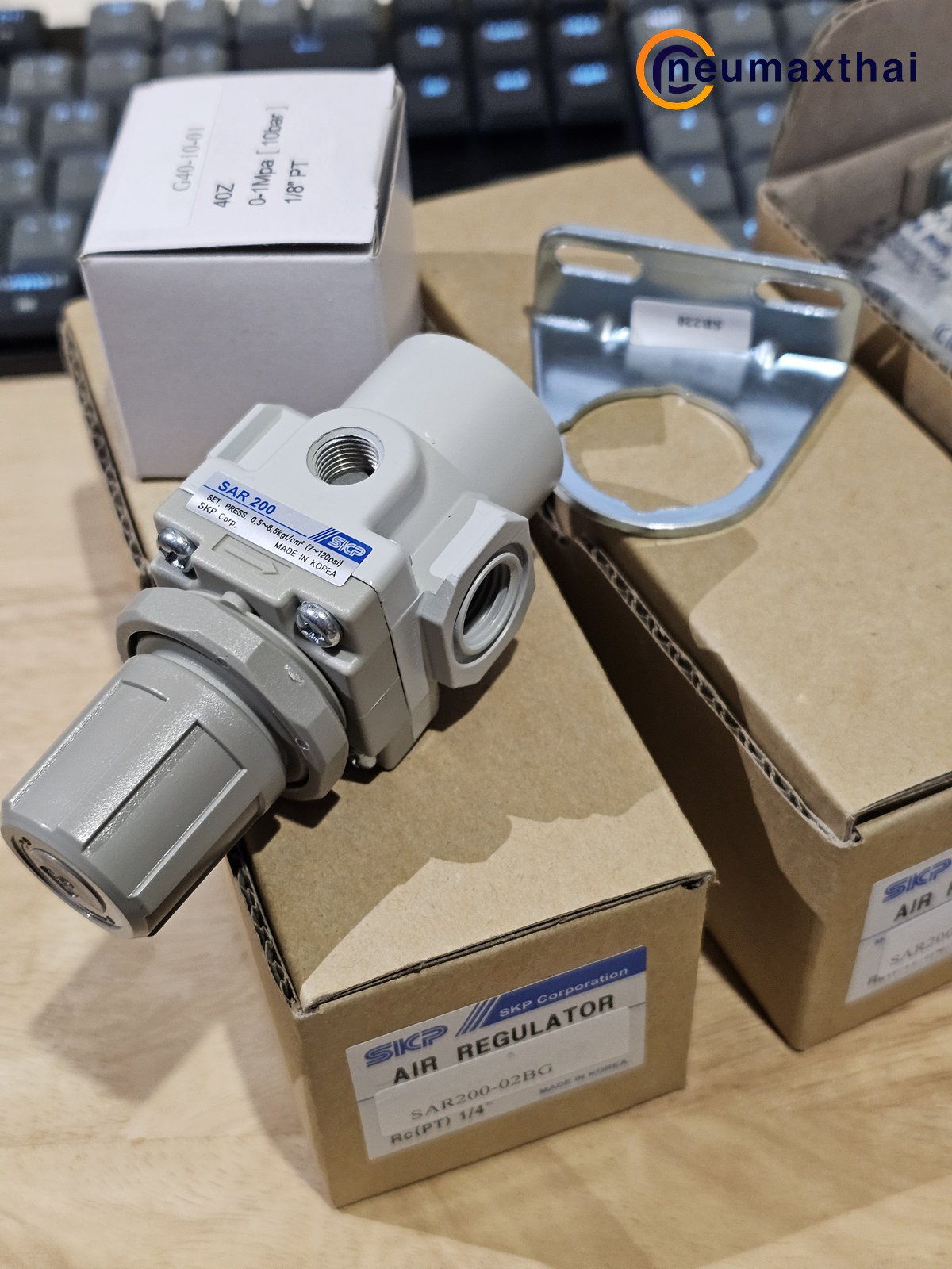SAR200-02BG AIR REGULATOR 1/4" , "SKP"