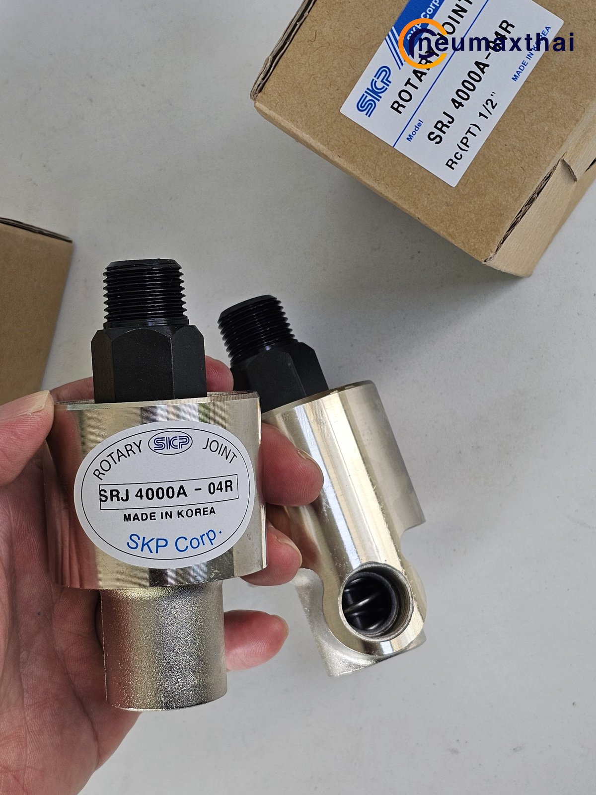 SRJ4000A-04R AIR ROTARY JOINT 1/2" - RIGHT SCREW  ,"SKP"