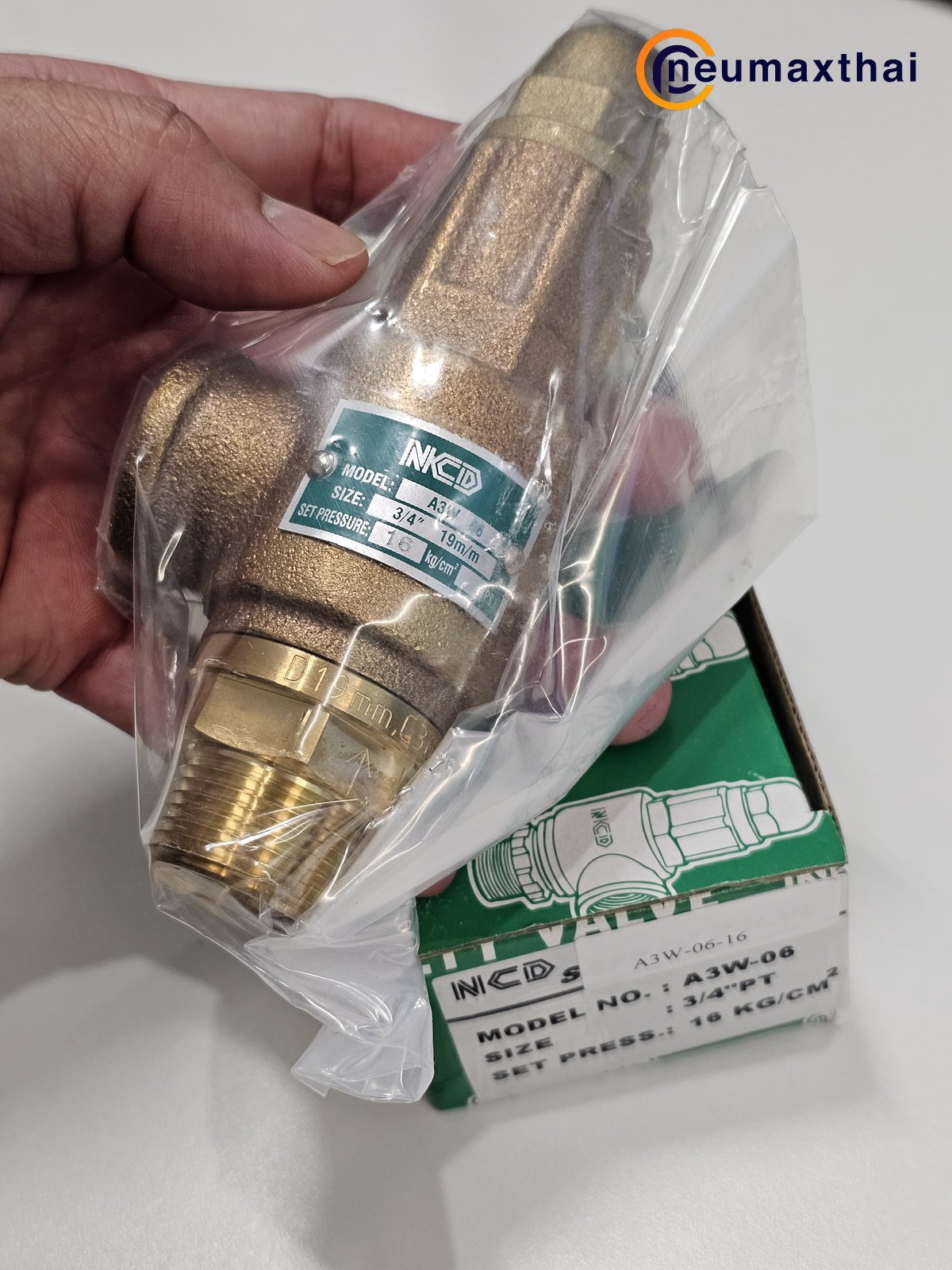 A3W-06-16 SAFETY RELIEF VALVE 3/4" , 16Kgf/cm2 ,ไม่มีด้าม , "NCD"