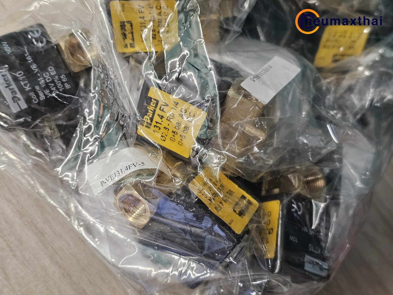 P-VE131.4FV-5 2/2 SOLENOID VALVE 1/4" ,24VDC "PARKER"