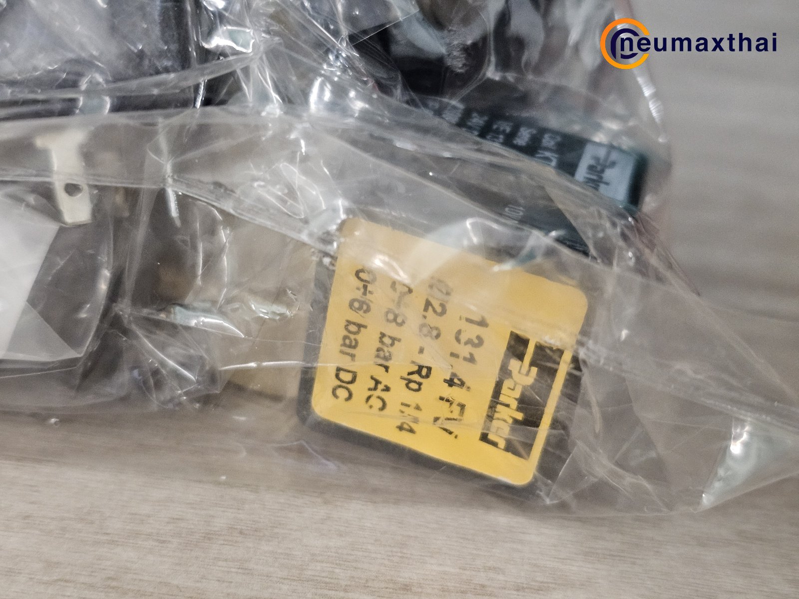 P-VE131.4FV-5 2/2 SOLENOID VALVE 1/4" ,24VDC "PARKER"