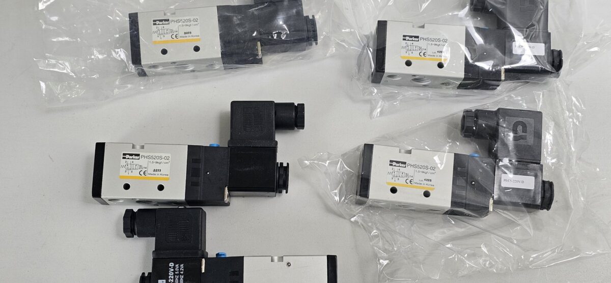 ส่ง PHS520S-02-220V-D 5/2 SOLENOID VALVE 1/4″ , AC220V “PARKER”