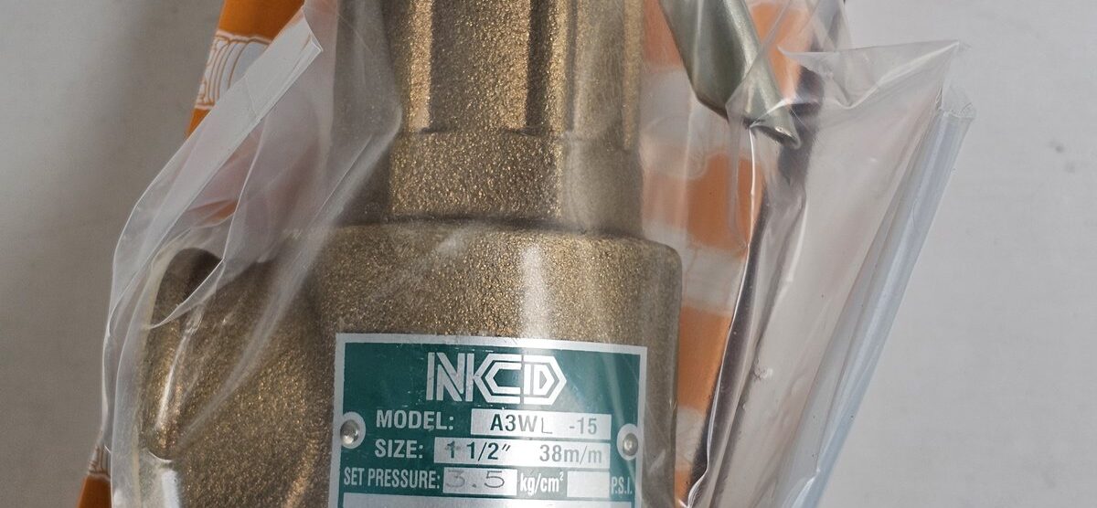 ส่ง A3WL-15-3.5 SAFETY RELIEF VALVE 1.1/2″ 3.5Kgf/cm2, มีด้าม  “NCD”