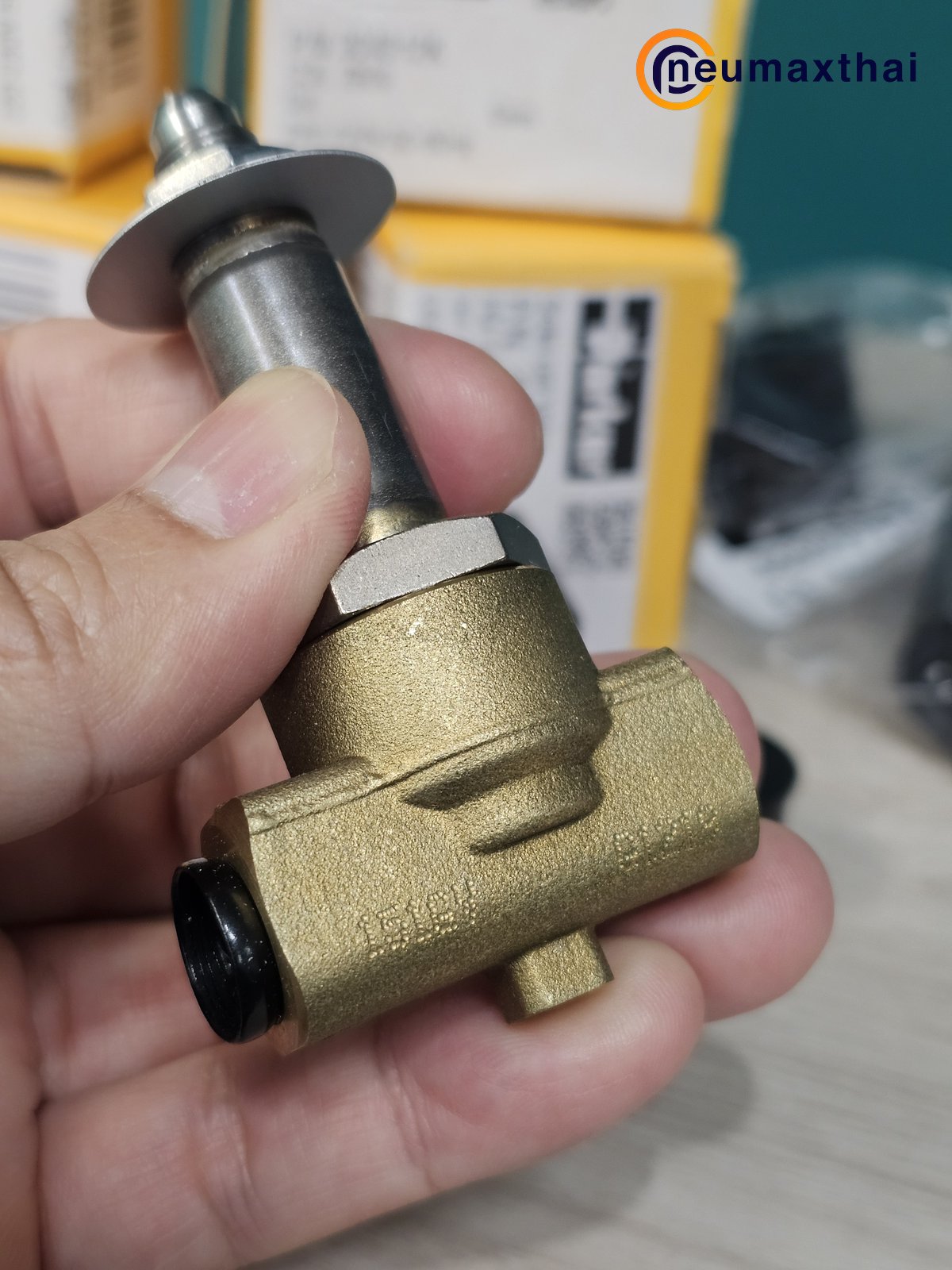 P-VE151GV-2  2/2 SOLENOID VALVE 1/4" , TYPE :NO , AC220V "PARKER"