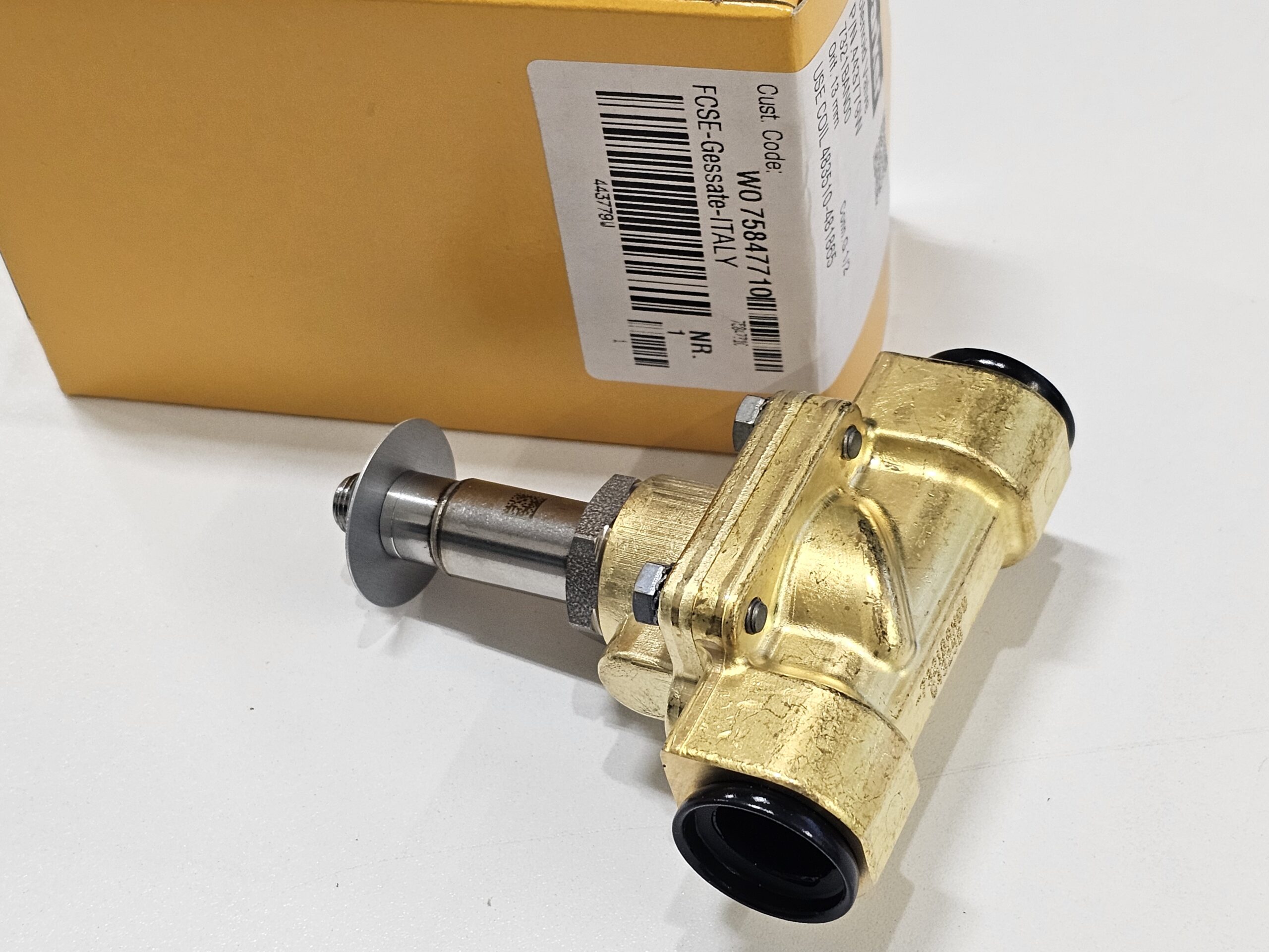 P-VE7321BAN00-2 2/2 SOLENOID VALVE 1/2" TYPE:NC, AC220V "PARKER"