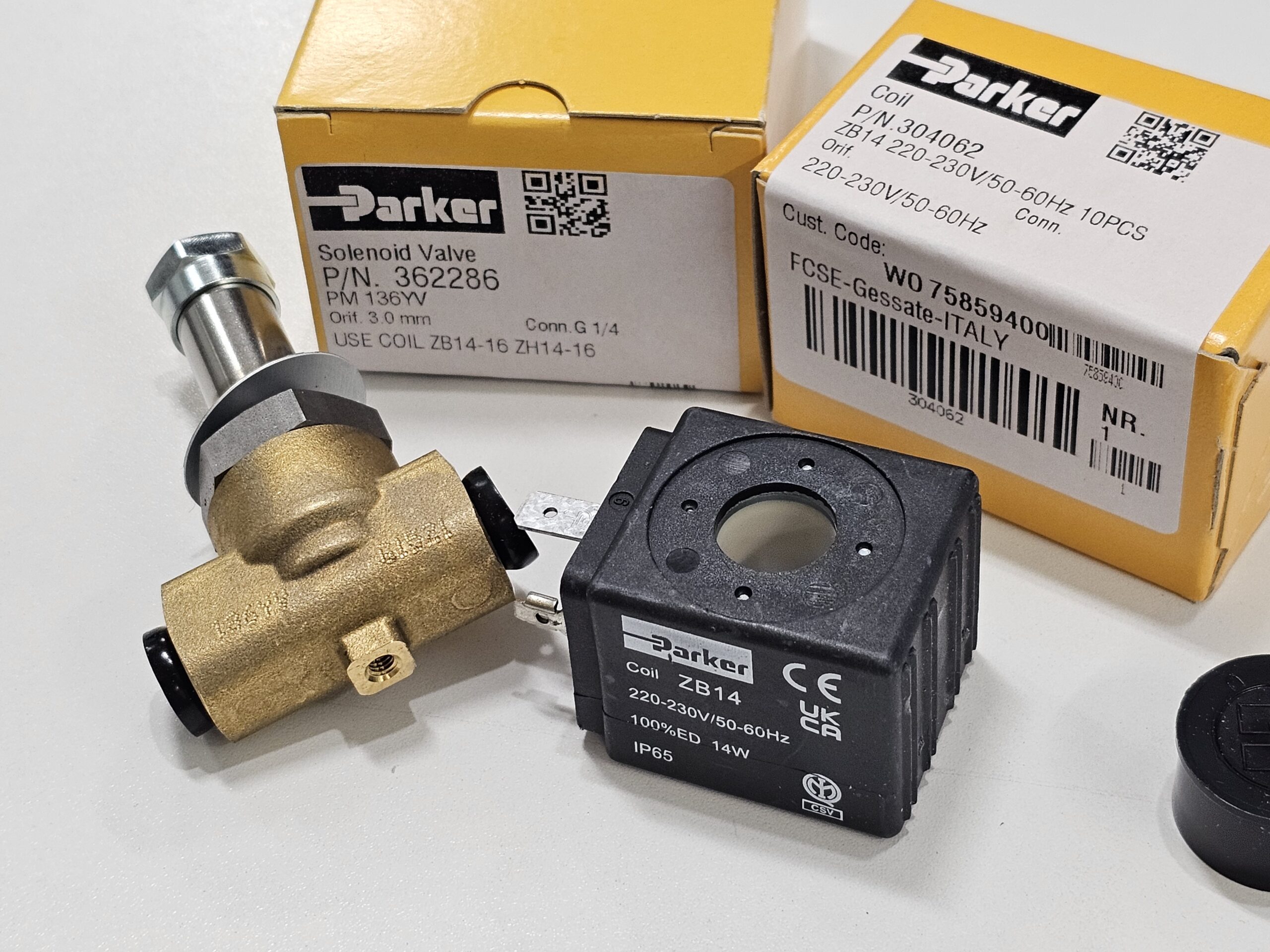 P-VE136YV-2 2/2 SOLENOID VALVE 1/4" TYPE:NO, AC220V "PARKER"