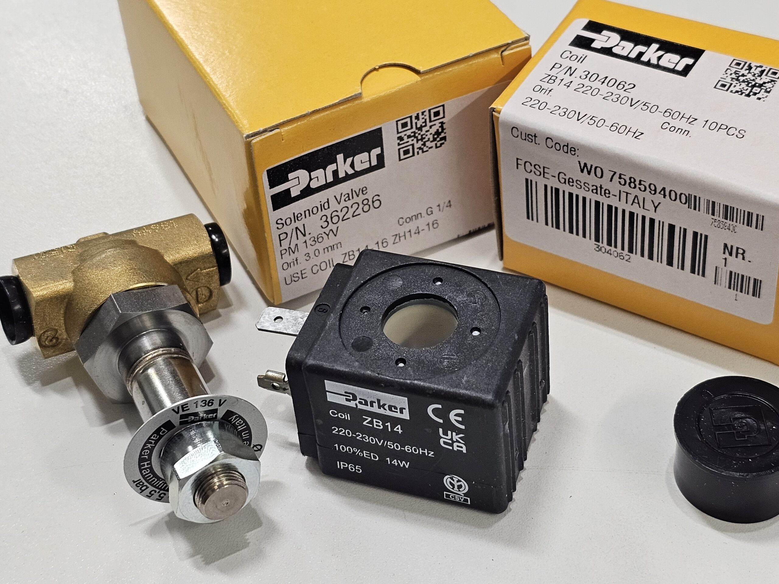 P-VE136YV-2 2/2 SOLENOID VALVE 1/4" TYPE:NO, AC220V "PARKER"