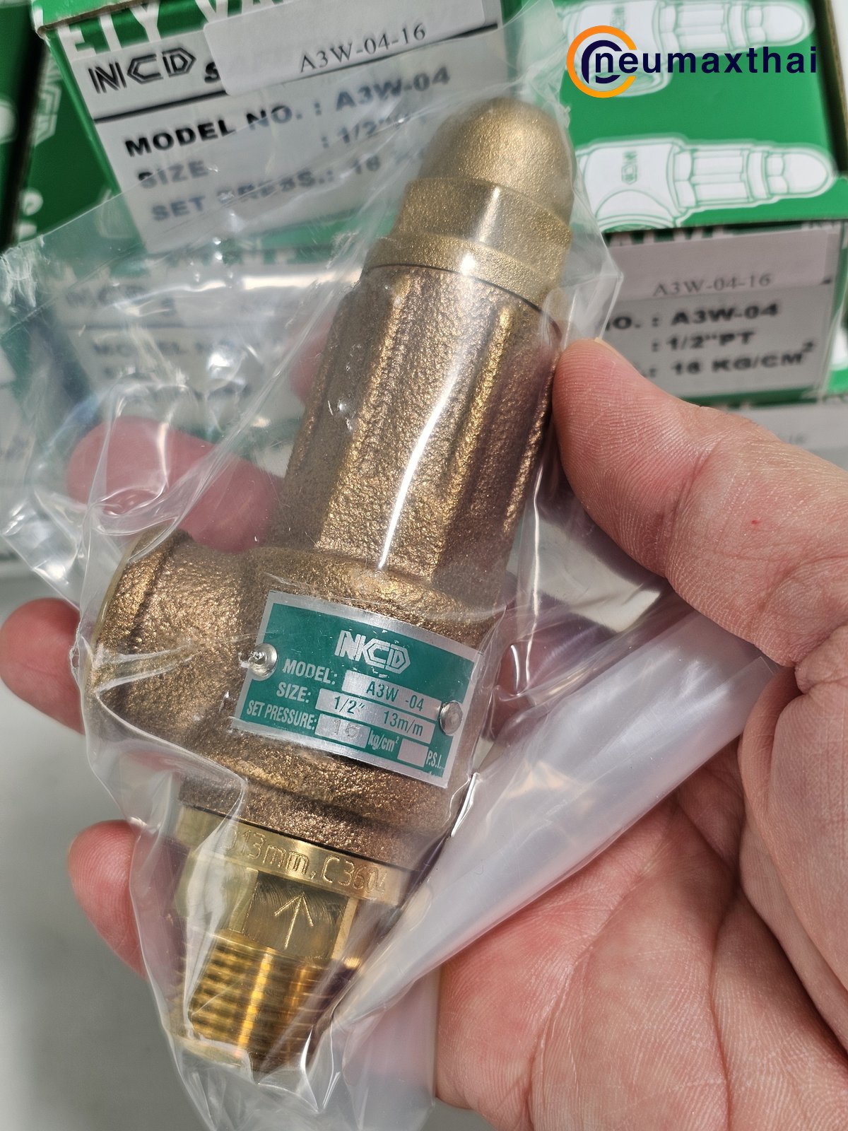 A3W-04-16 SAFETY RELIEF VALVE 1/2" , 16Kgf/cm2 ,ไม่มีด้าม , "NCD"